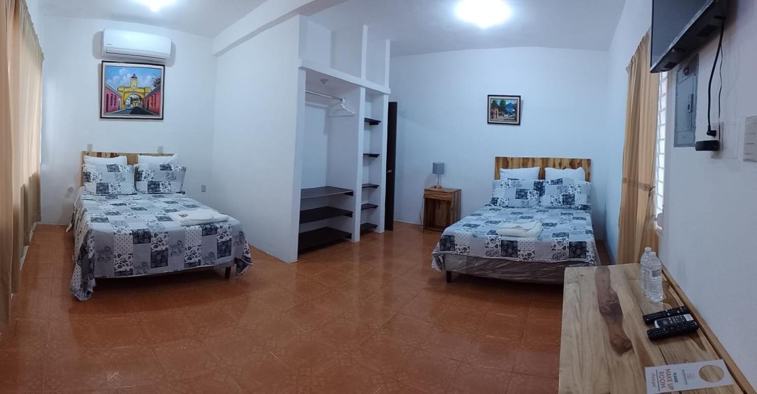 Apartamentos Mundo Maya Habitaciones ฟลอเรส ภายนอก รูปภาพ