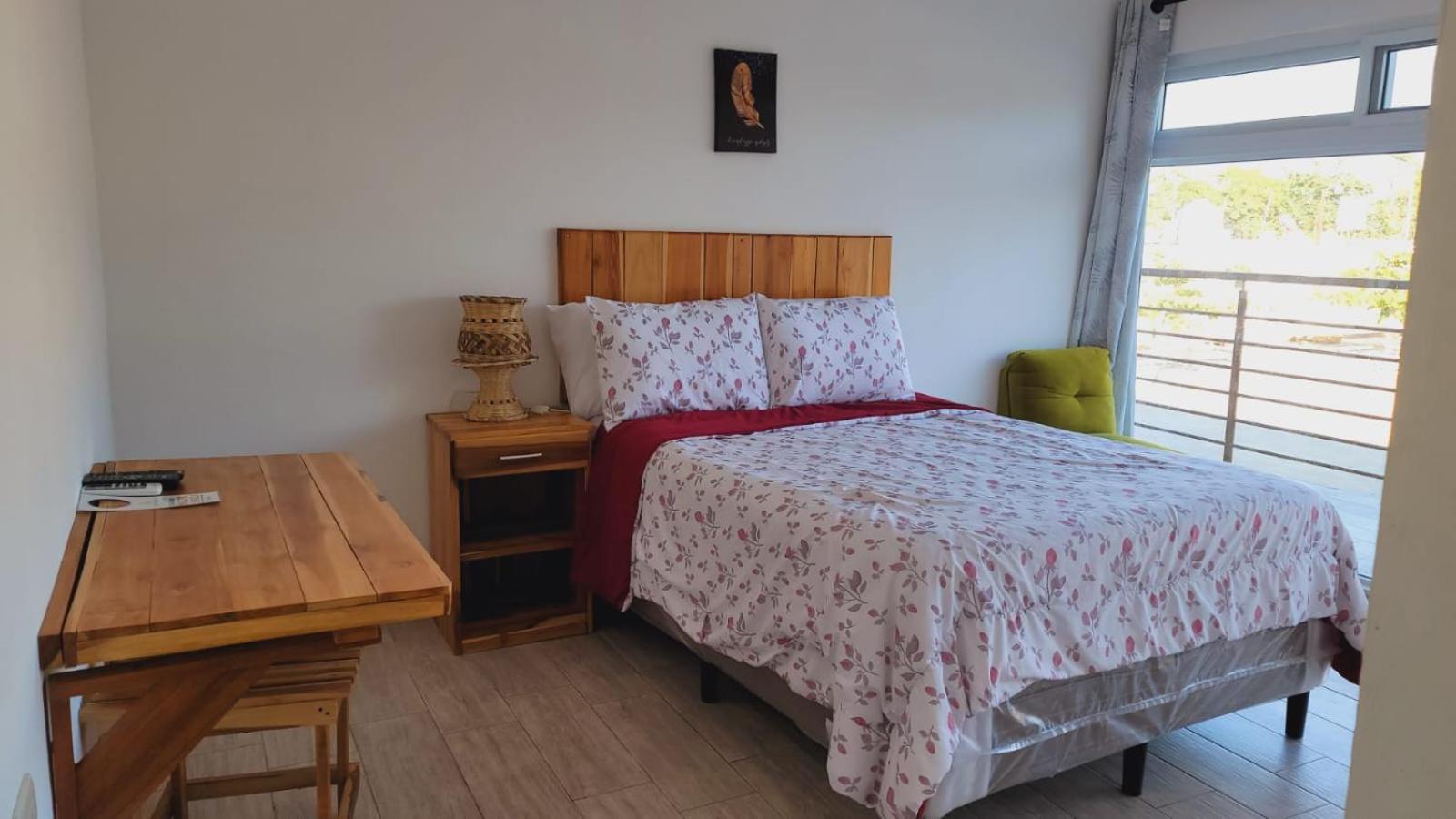 Apartamentos Mundo Maya Habitaciones ฟลอเรส ภายนอก รูปภาพ